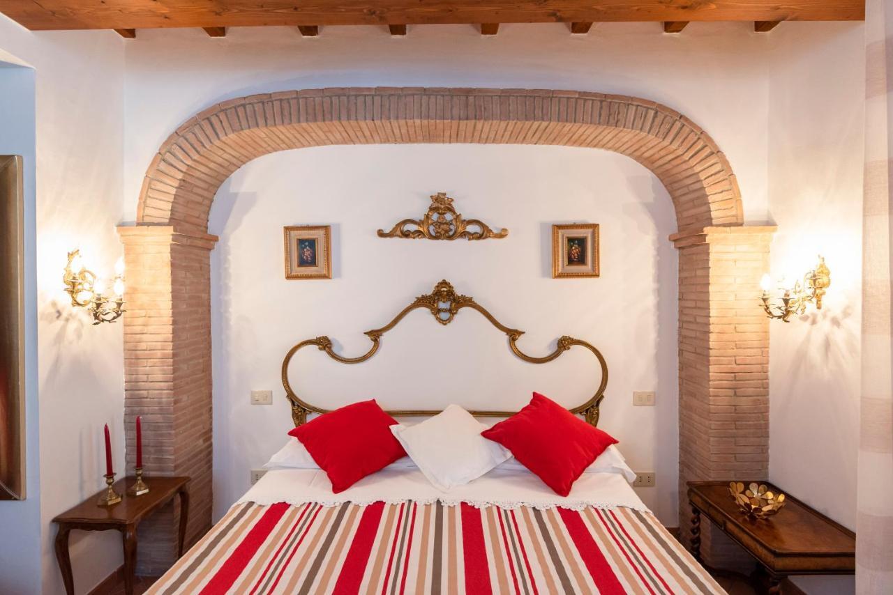 קסטליונה דלה פסקאיה Agriturismo La Rombaia מראה חיצוני תמונה