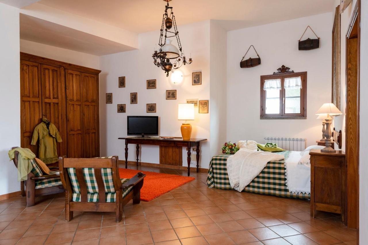 קסטליונה דלה פסקאיה Agriturismo La Rombaia מראה חיצוני תמונה