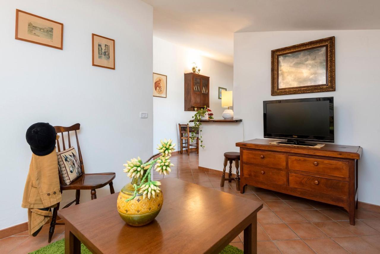 קסטליונה דלה פסקאיה Agriturismo La Rombaia מראה חיצוני תמונה